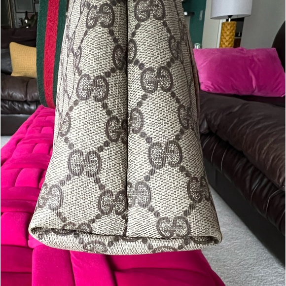 Excellent Condition Vintage Gucci Tote w/COA - Picture 10 of 16